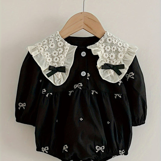 Romper Elegante con Cuello de Encaje – Negro